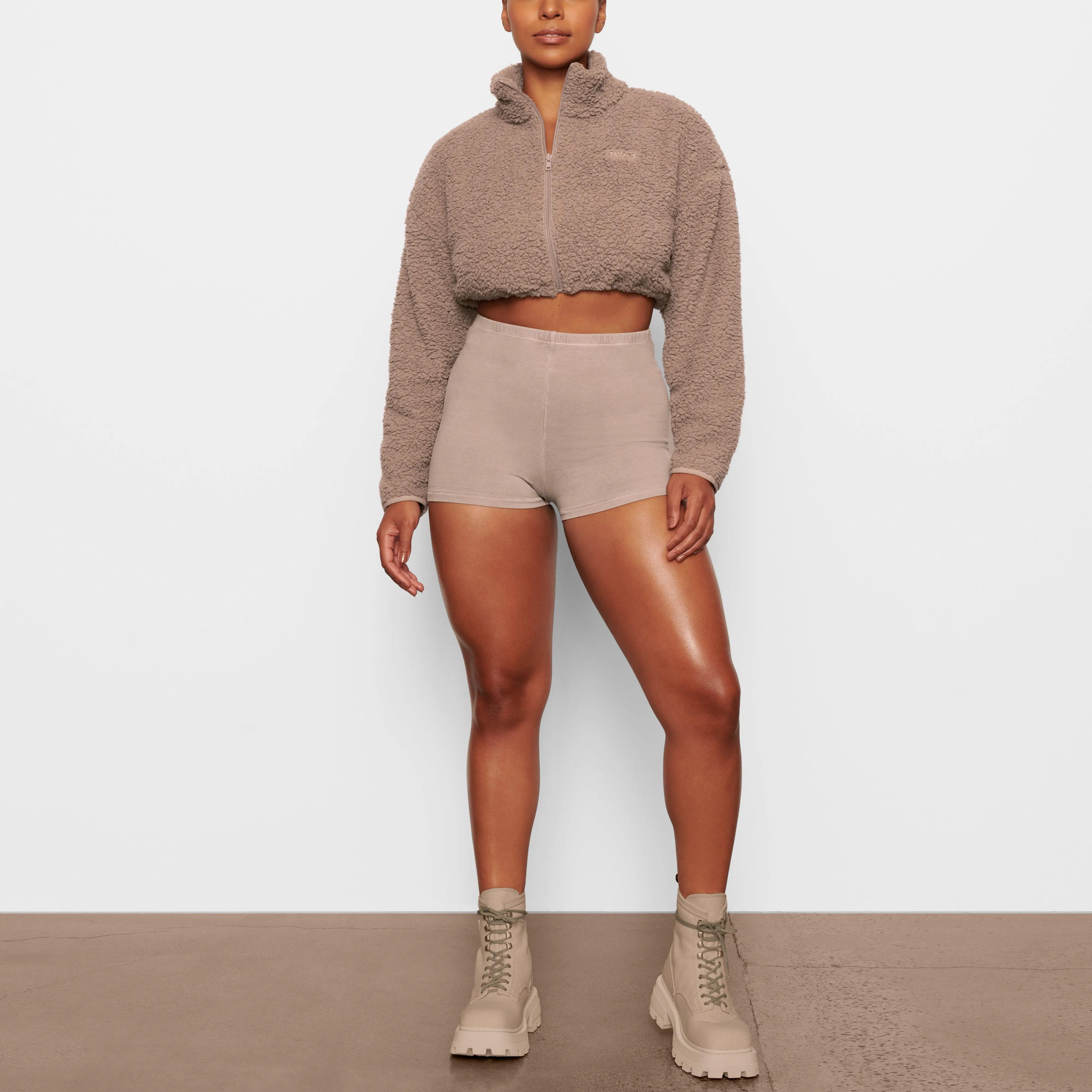 TEDDY ZIP UP CROP JACKET | DESERT