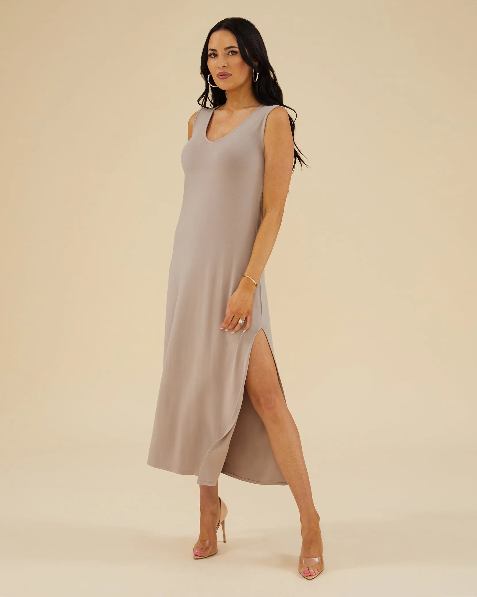 V-neck Muscle Midi Dress