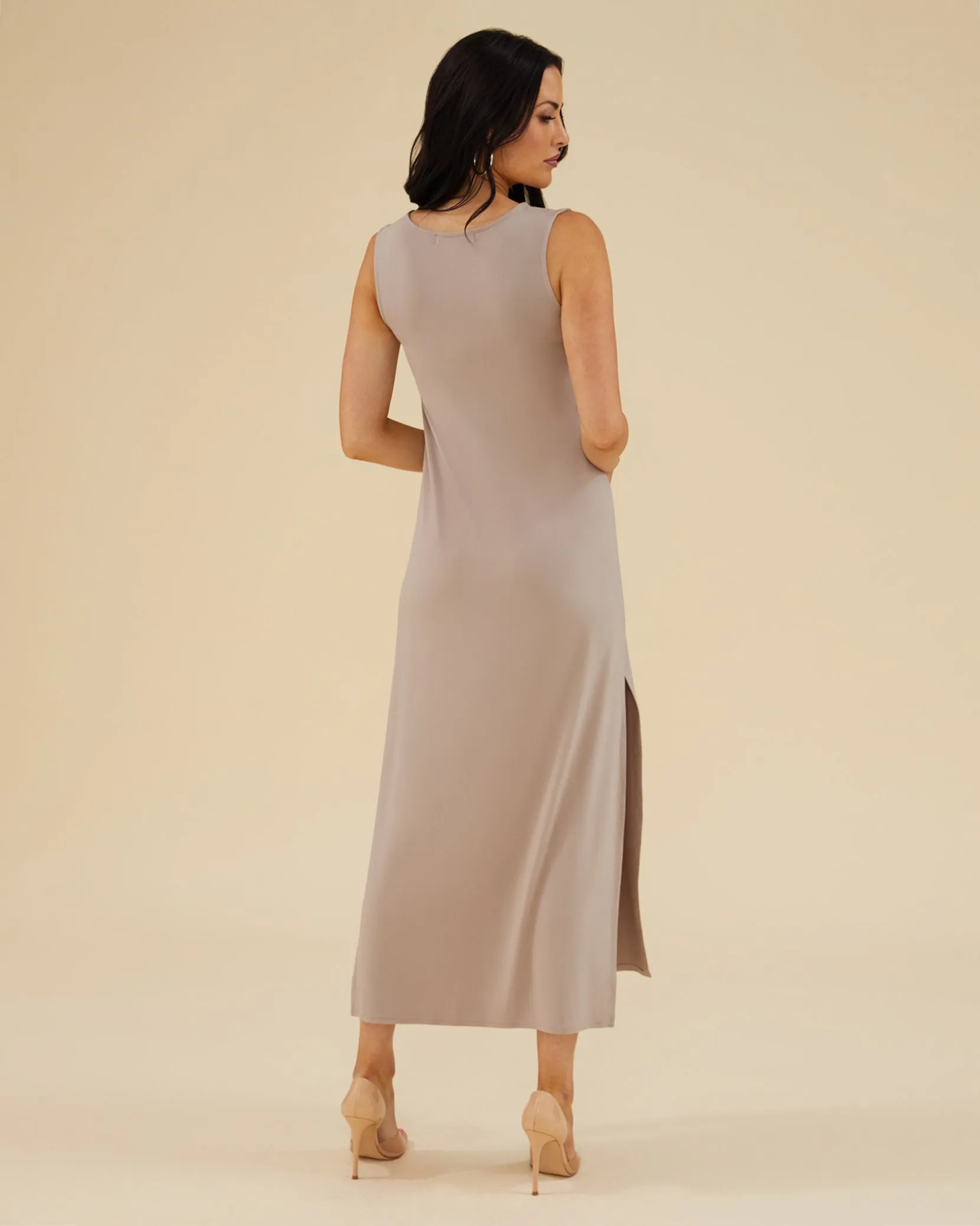 V-neck Muscle Midi Dress