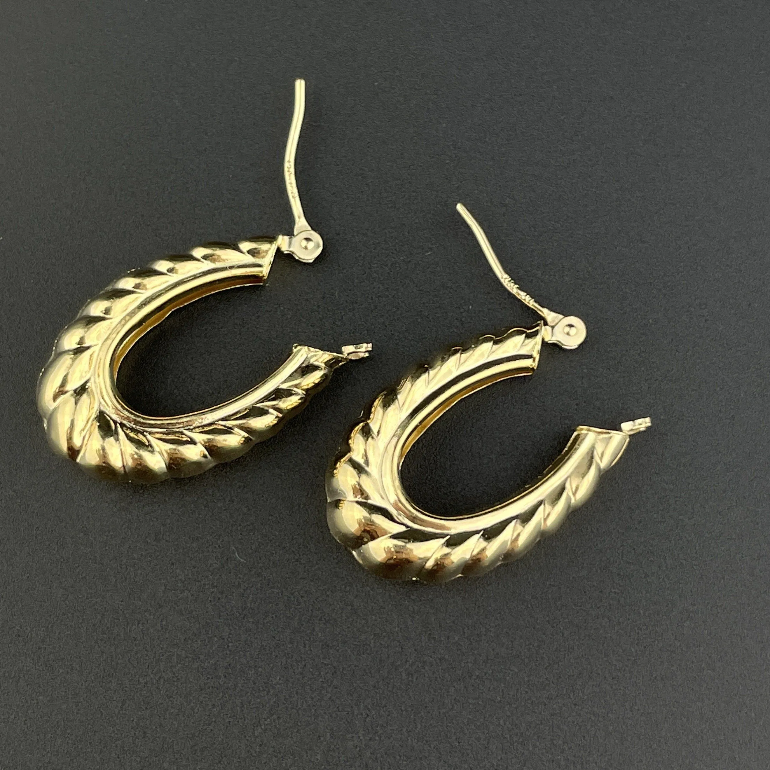 Vintage Solid 14K Gold Double Sided Braid Earrings