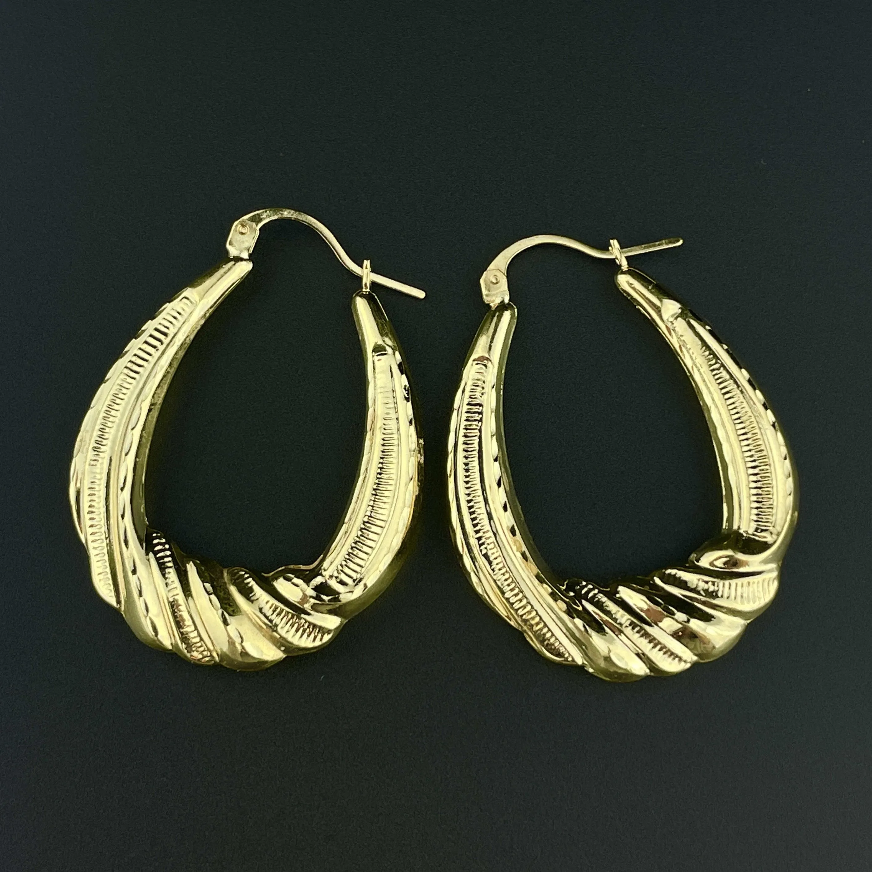 Vintage Solid 14K Gold Oval Twisted Braid Hoop Earrings